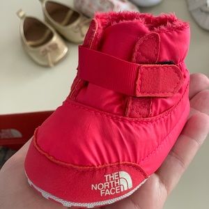 Brand new North Face baby booties